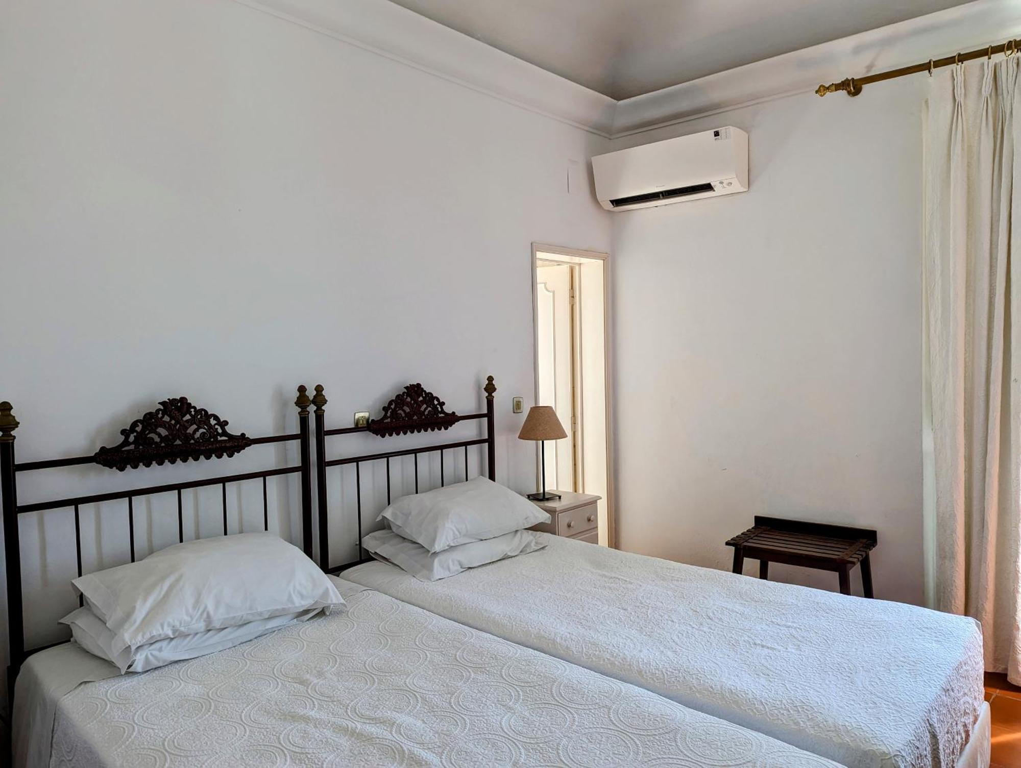 Hotel Solar De Monfalim เอโวรา ภายนอก รูปภาพ